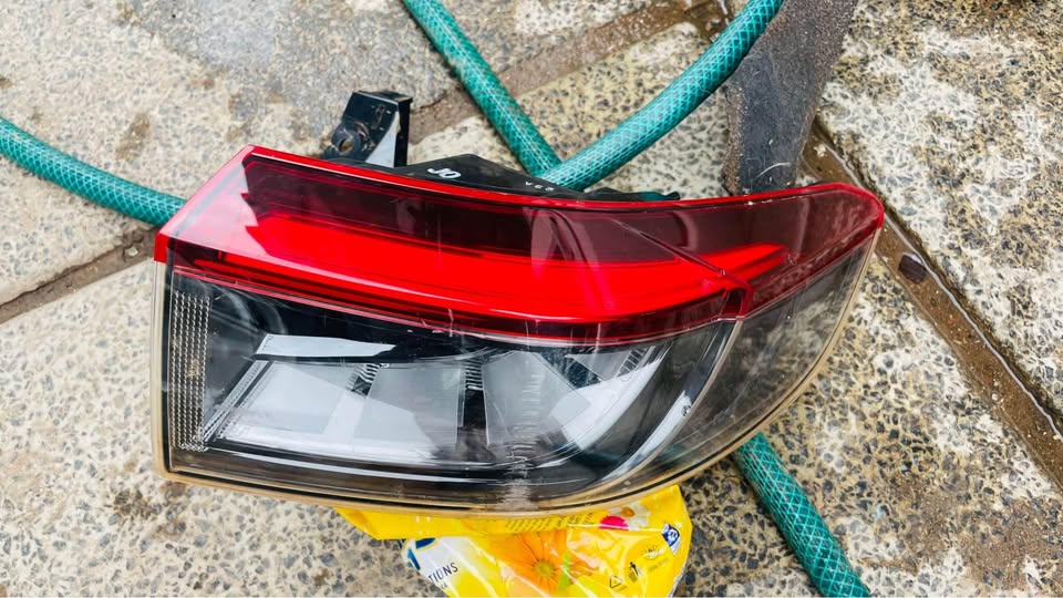 Honda HR-V /VEZEL TAILLIGHT 2021 - Private Seller Honda HR-V /VEZEL TAILLIGHT 2021 - Private Seller