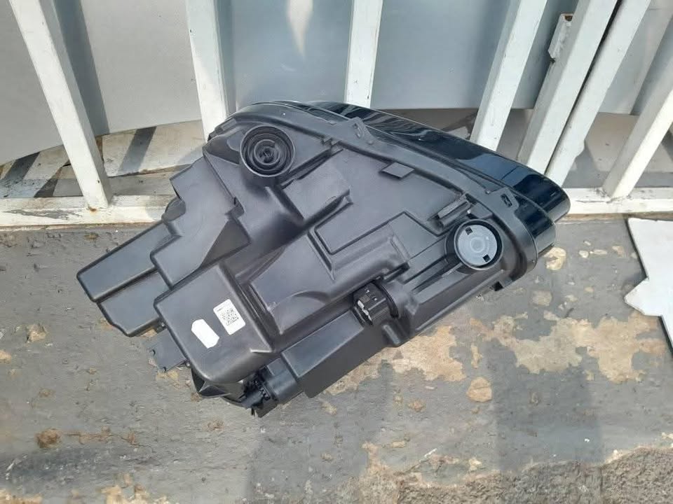2019-2020 CITRON C3 HEADLIGHT FOR SALE