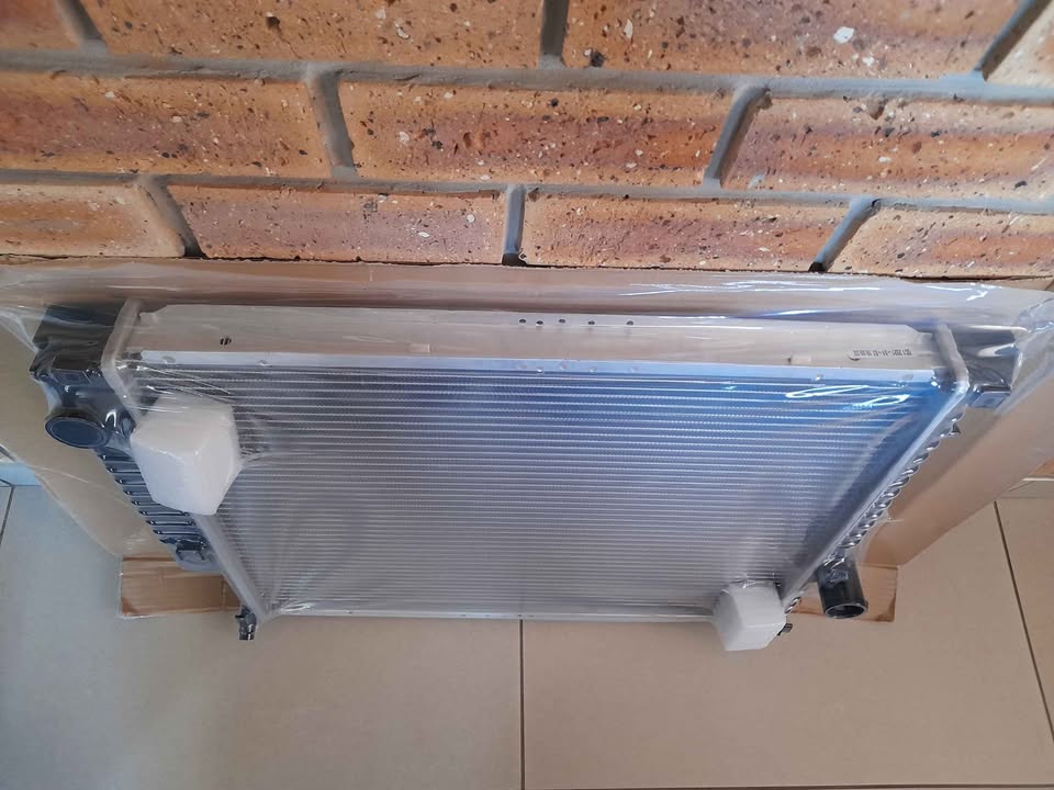 BMW E30 320/325i 6 cylinder BRAND NEW RADIATORS FOR SALE - Private Seller