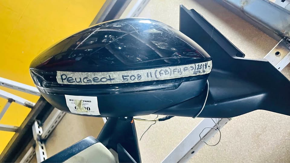Peugeot 508 side mirror - Private Seller Peugeot 508 side mirror - Private Seller