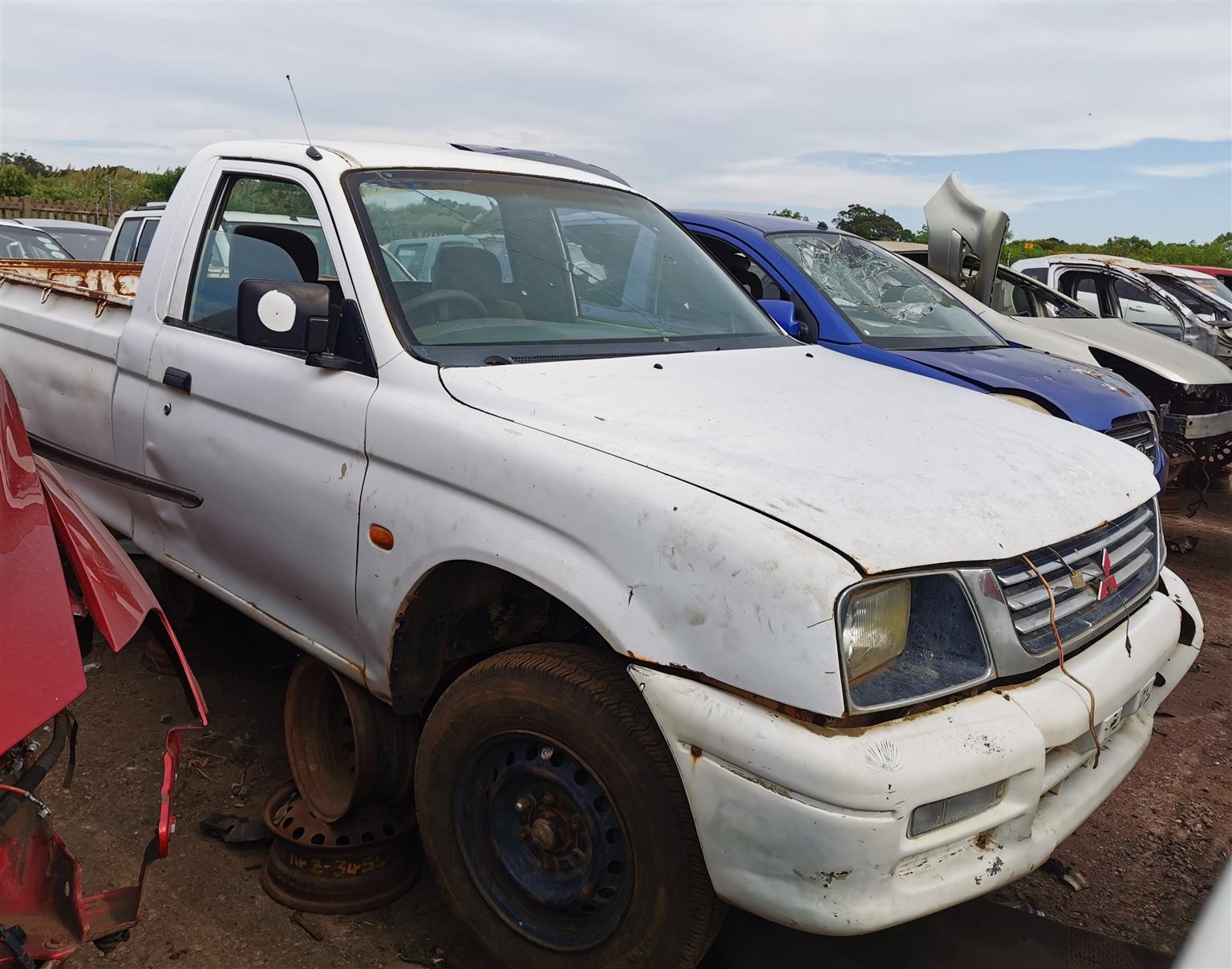 Mitsubishi Bakkie 2.0L, 2001 Model – Now Offered for Spare Parts Mitsubishi Bakkie 2.0L, 2001 Model – Now Offered for Spare Parts
