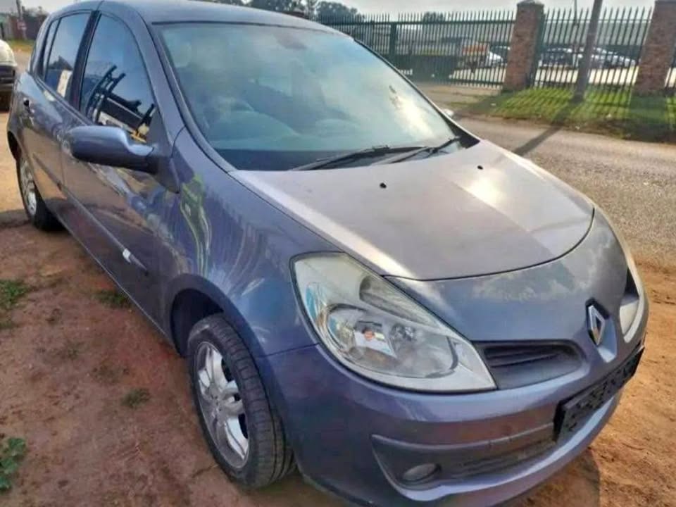 Renault Clio 3 1.4 Now Stripping For Spare Parts - Private Seller Renault Clio 3 1.4 Now Stripping For Spare Parts - Private Seller