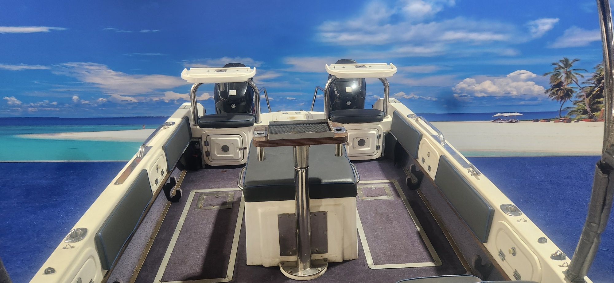 GAMEFISH 595 ON TRAILER 2 X 90 HP SUZUKI 4 STROKES 2012 MODELS 600 HOURS