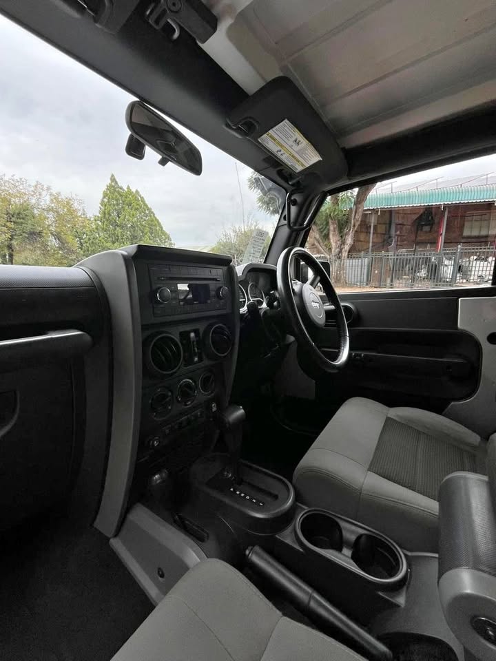We are stripping this vehicle 2010 Jeep Wrangler 3.8 Rubicon - Private Seller We are stripping this vehicle 2010 Jeep Wrangler 3.8 Rubicon - Private Seller