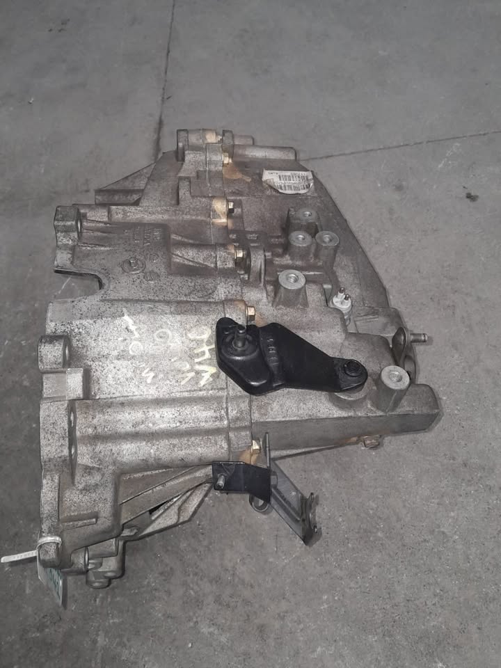 VOLVO S40 2.0L (B42) MANUAL GEARBOX FOR SALE - Private Seller VOLVO S40 2.0L (B42) MANUAL GEARBOX FOR SALE - Private Seller