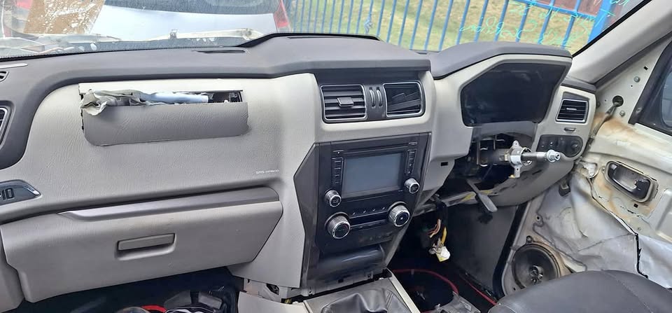 Mahindra Scorpio S10 dash available - Private Seller