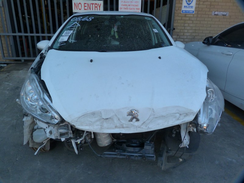 STRIPPING Peugeot 208 1.2 VVT Manual - 2013 - Private Seller STRIPPING Peugeot 208 1.2 VVT Manual - 2013 - Private Seller