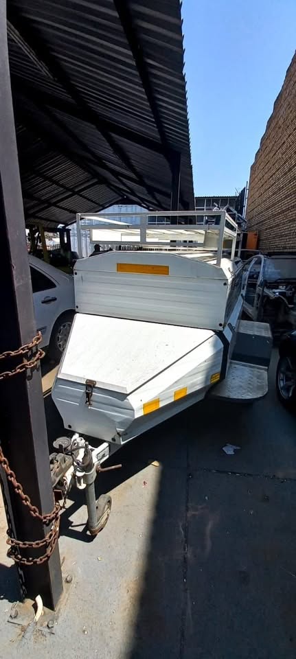 2015 VENTER +extention+extra wheels - Private Seller 2015 VENTER +extention+extra wheels - Private Seller