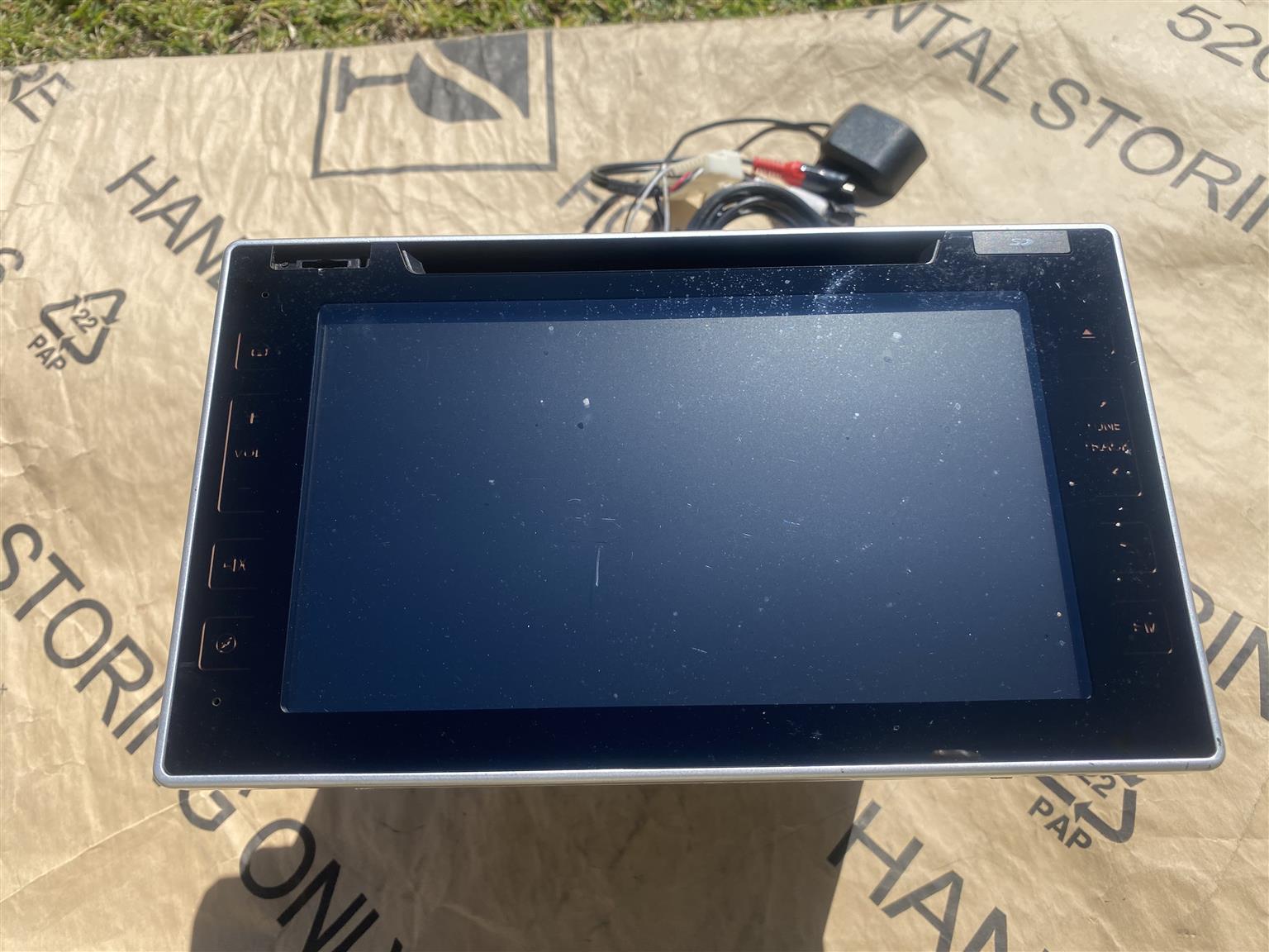 2018 TOYOTA HILUX GD-6 TOUCH SCREEN RADIO FOR SALE. IN PRISTINE CONDITION - Private Seller 2018 TOYOTA HILUX GD-6 TOUCH SCREEN RADIO FOR SALE. IN PRISTINE CONDITION - Private Seller