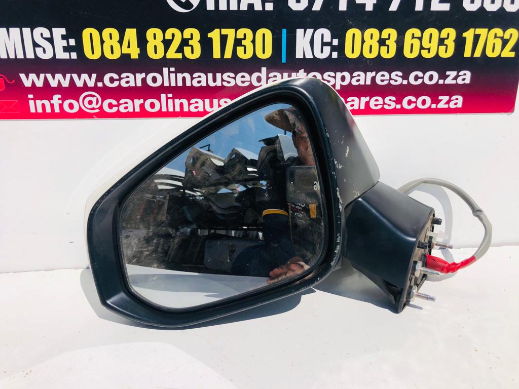 Lexus LX570 left electric side mirror - Private Seller Lexus LX570 left electric side mirror - Private Seller