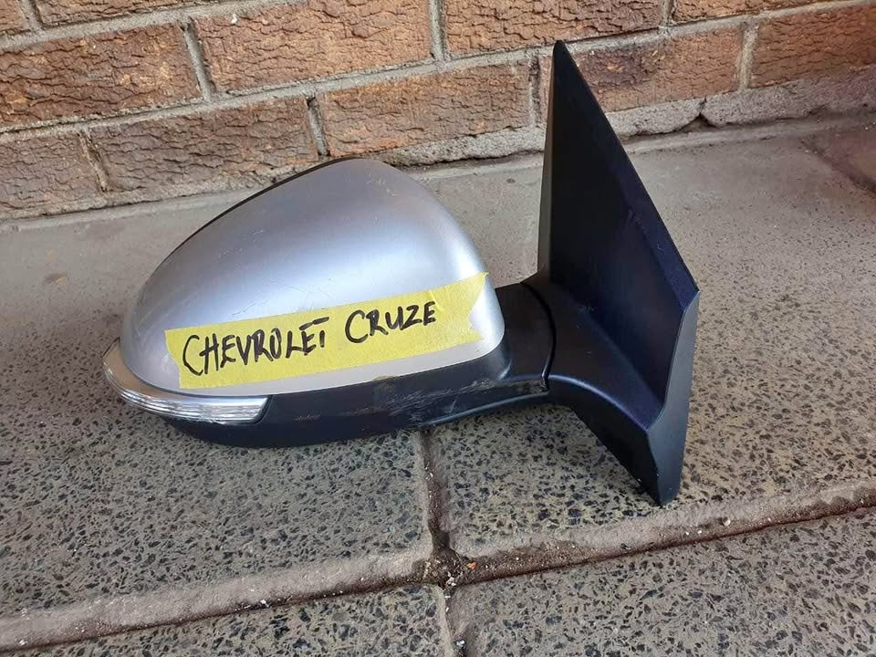 Chevrolet Cruze side mirror - Private Seller Chevrolet Cruze side mirror - Private Seller