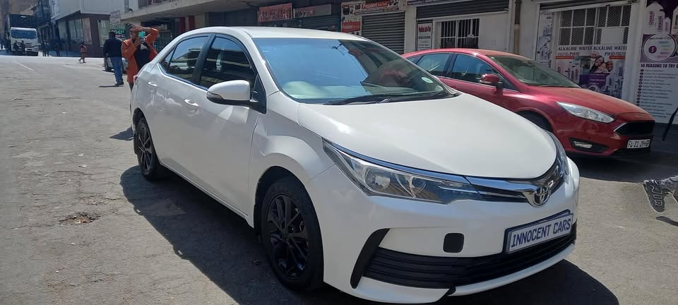 2014 MODEL TOYOTA PRESTIGE 1.8 MANUAL WHITE COLOUR 129000KM CLOTHE SEATS