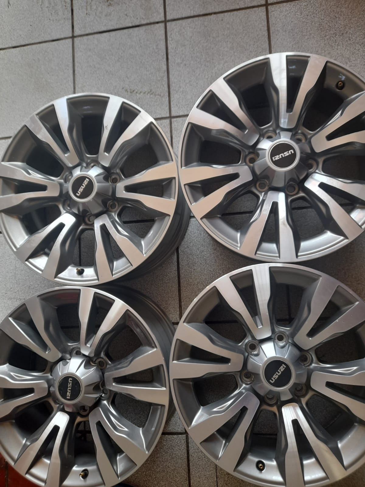 18" Isuzu D-Max/KB original mags set - Private Seller 18" Isuzu D-Max/KB original mags set - Private Seller