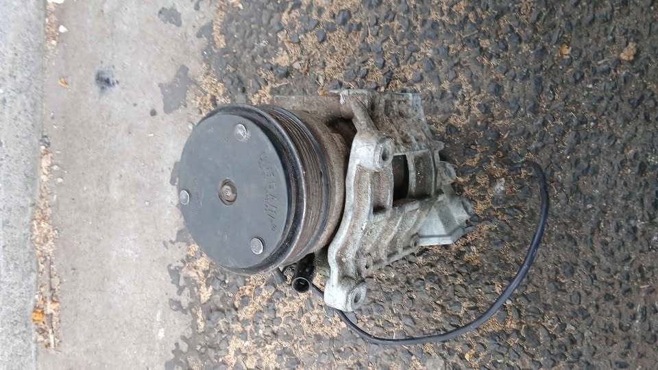 2005 Kia Carnival/Sorento Aircon Pump - Private Seller 2005 Kia Carnival/Sorento Aircon Pump - Private Seller