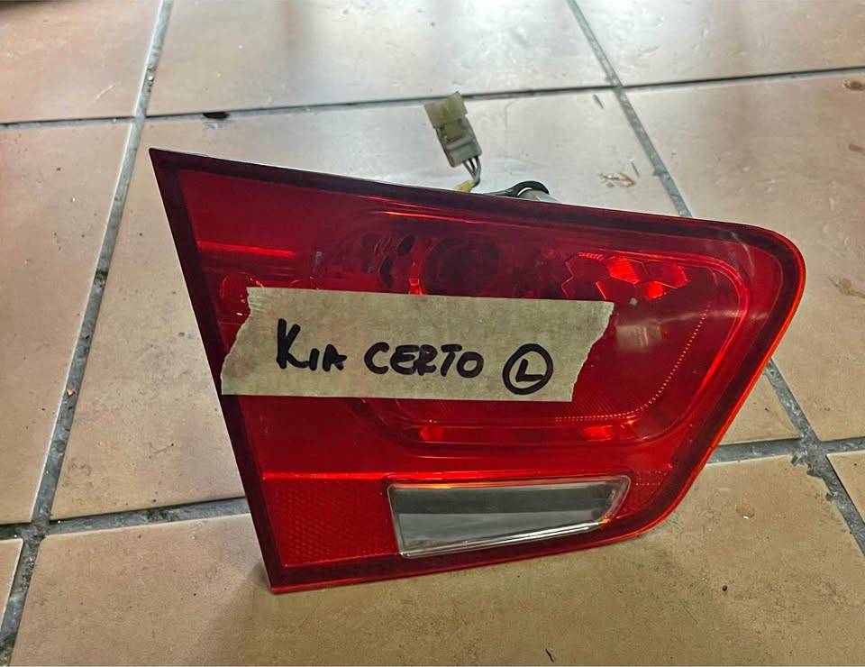 Kia Cerato taillight - Private Seller Kia Cerato taillight - Private Seller