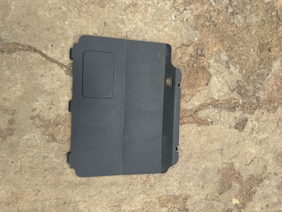 Audi Q5 Tool Kit Holder Cover - Private Seller Audi Q5 Tool Kit Holder Cover - Private Seller