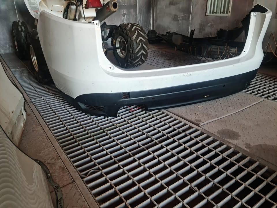 Jaguar F-PACE Rear bumper for sale brand new - Private Seller