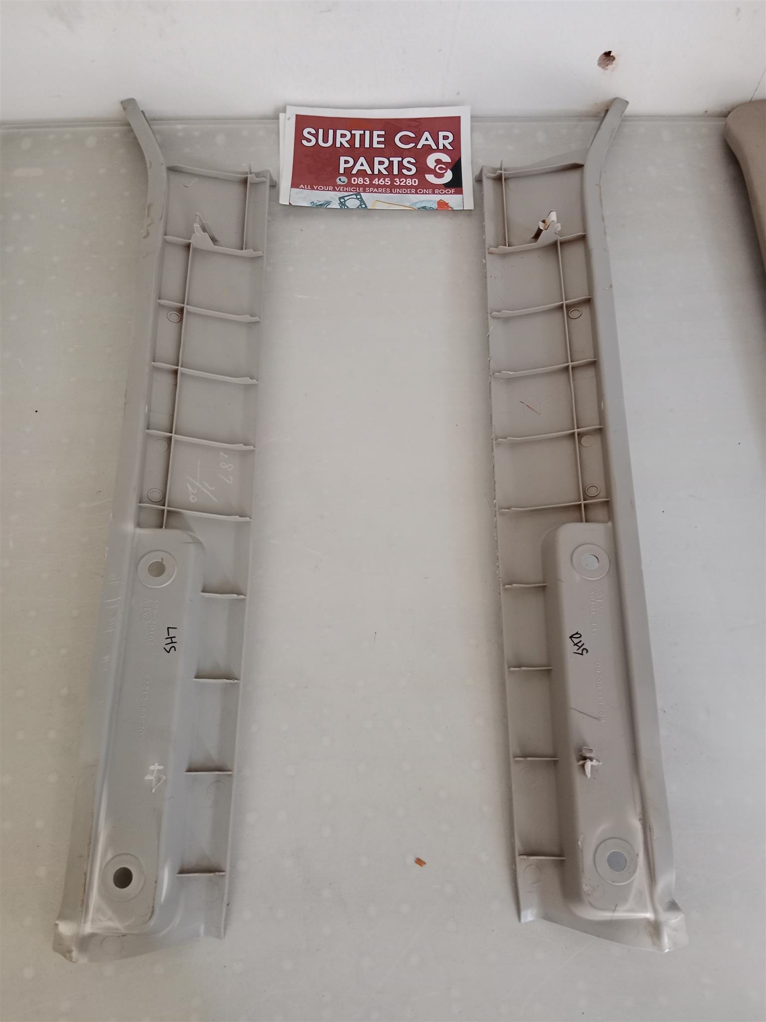 Second hand windscreen pillar plastic trims for sale - land cruiser 79 series - Private Seller Second hand windscreen pillar plastic trims for sale - land cruiser 79 series - Private Seller