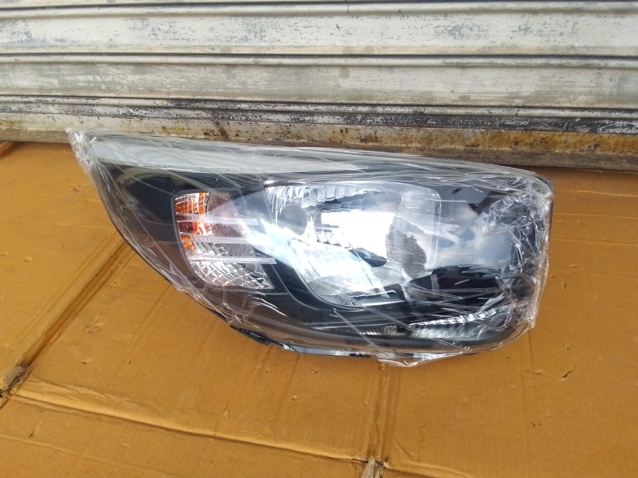 (2017-2022) KIA PICANTO RHS NORMAL HEADLIGHT - Private Seller