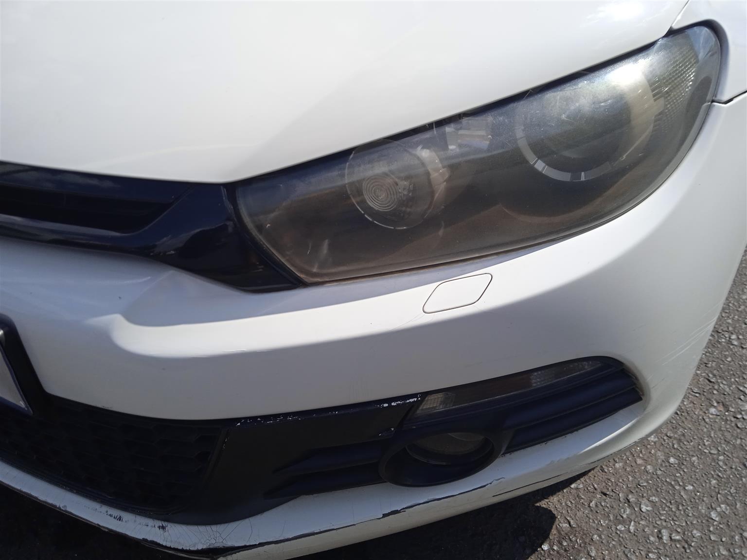 VW Scirocco left headlight VW Scirocco left headlight