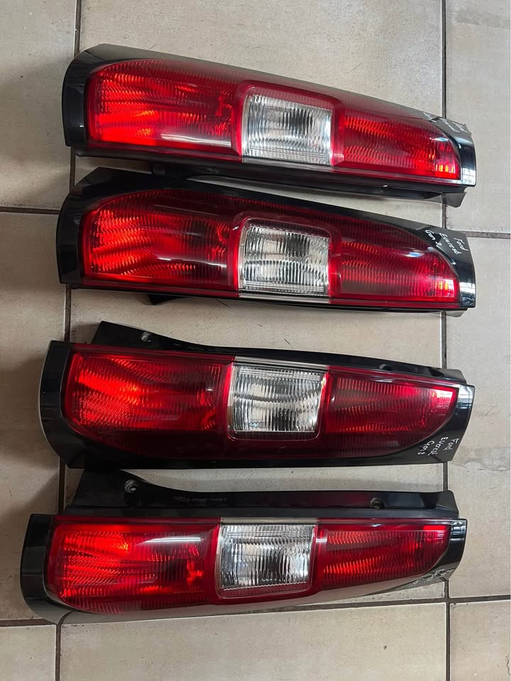Ford Everest Gen 3 Taillights For Sale Call Or whatsapp - Private Seller