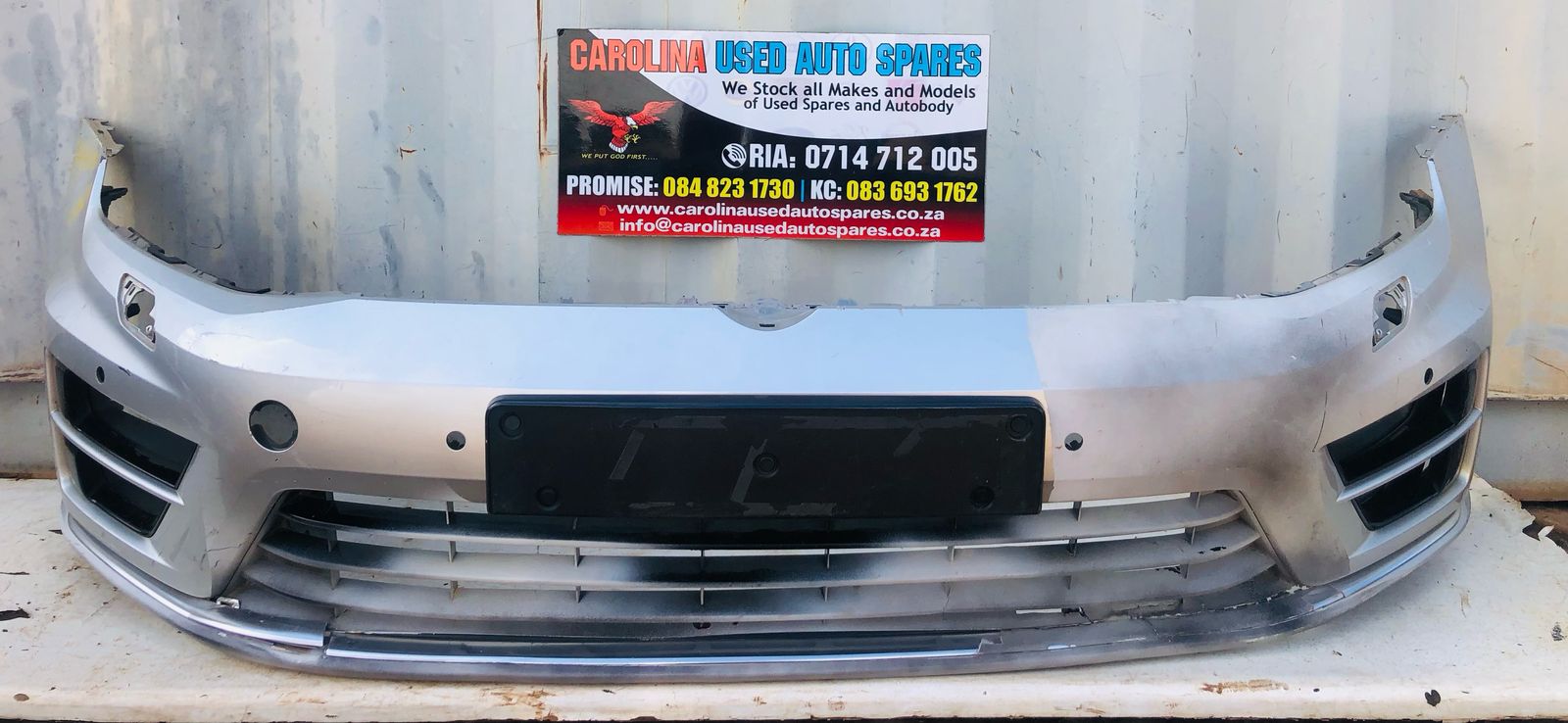 VW Golf 7 Rline complete front bumper with pdc holes - Private Seller VW Golf 7 Rline complete front bumper with pdc holes - Private Seller
