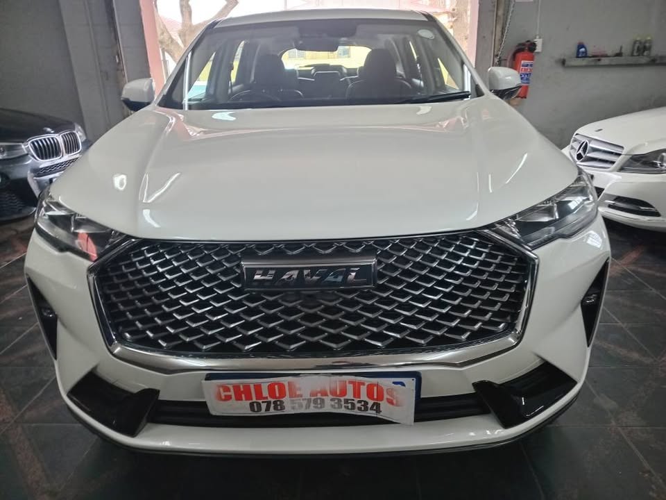 2022 Haval H6 2.0 Gdit Petrol ,Automatic  Leather interior  Reverse sensor and reverse camera