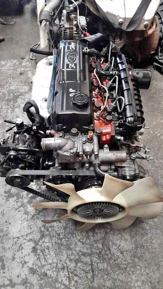 Kia workhorse k2700 J2 engine for sale contact Zane Azaad Korean import - Private Seller