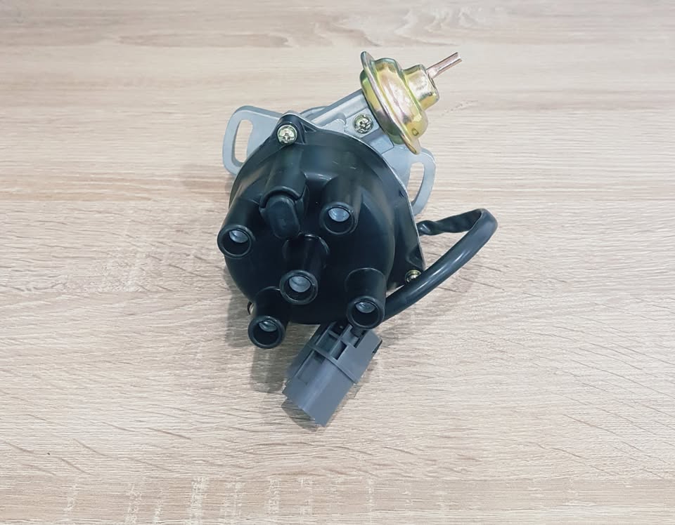 NISSAN SENTRA GA16 CARB DISTRIBUTOR AND VACUUM - Private Seller