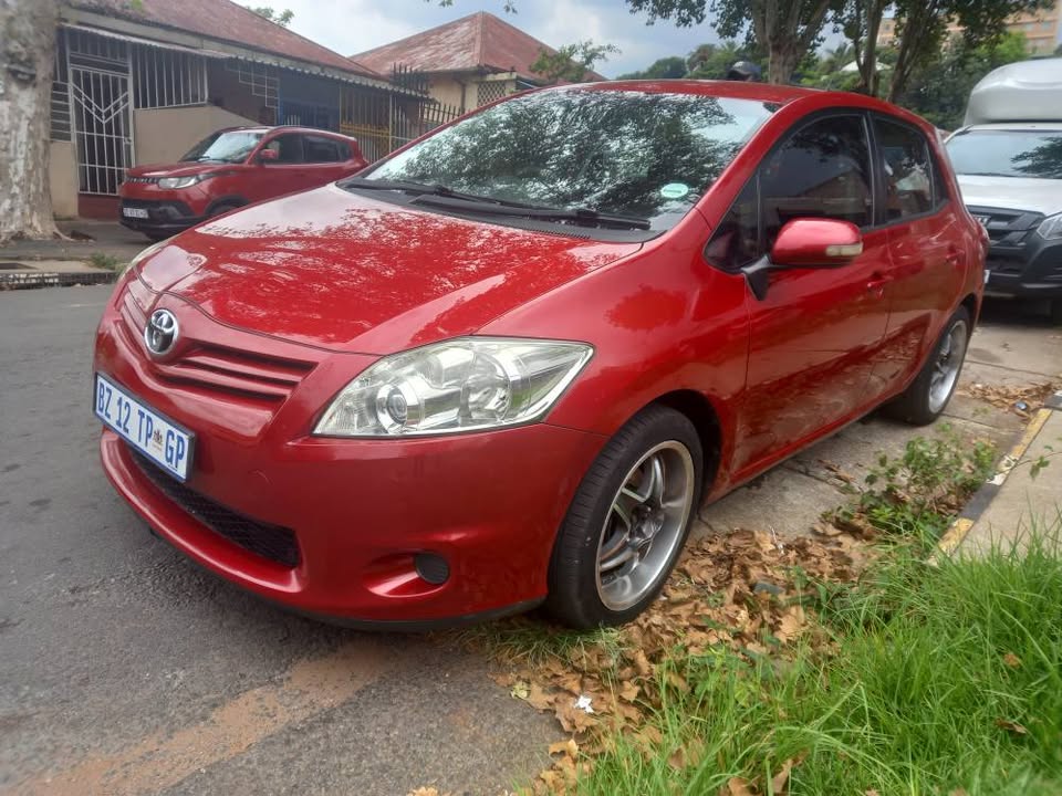 2012 Toyota Auris 1.3 Petrol, Manual, Maroon