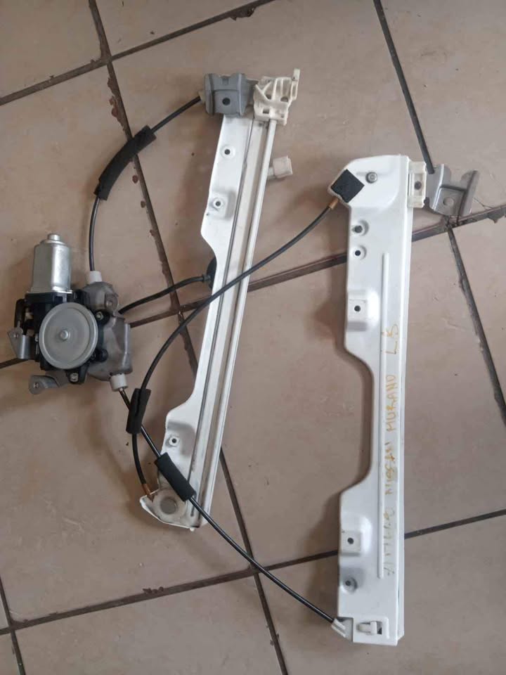 Nissan murano left front window mechanism