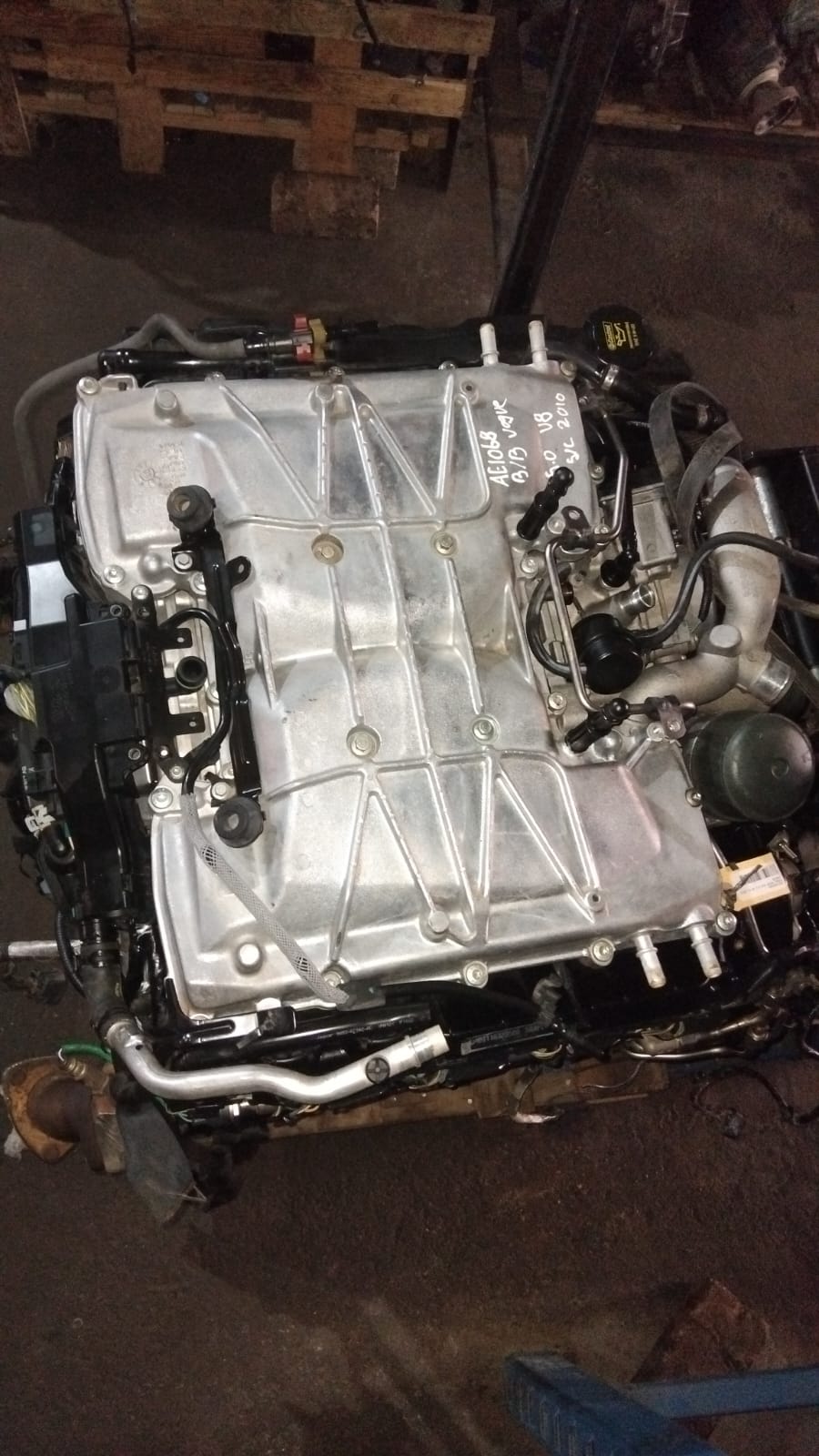 Range Rover Vogue 5.0 V8 SC 2010 Engine for sale