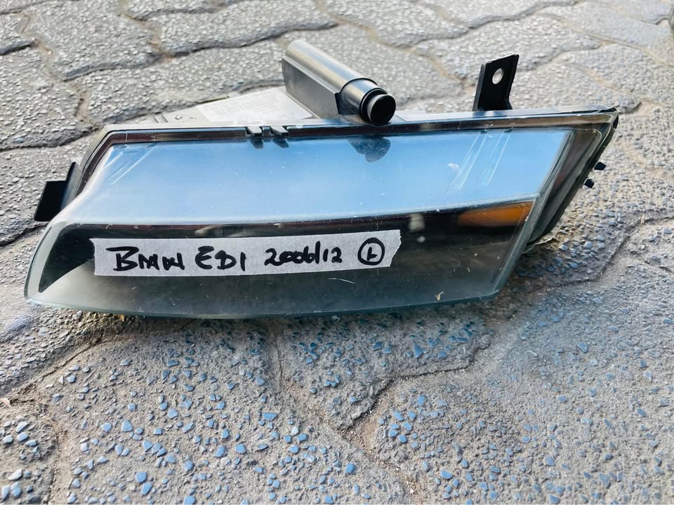 BMW E81 fog light 2006/12 - Private Seller BMW E81 fog light 2006/12 - Private Seller