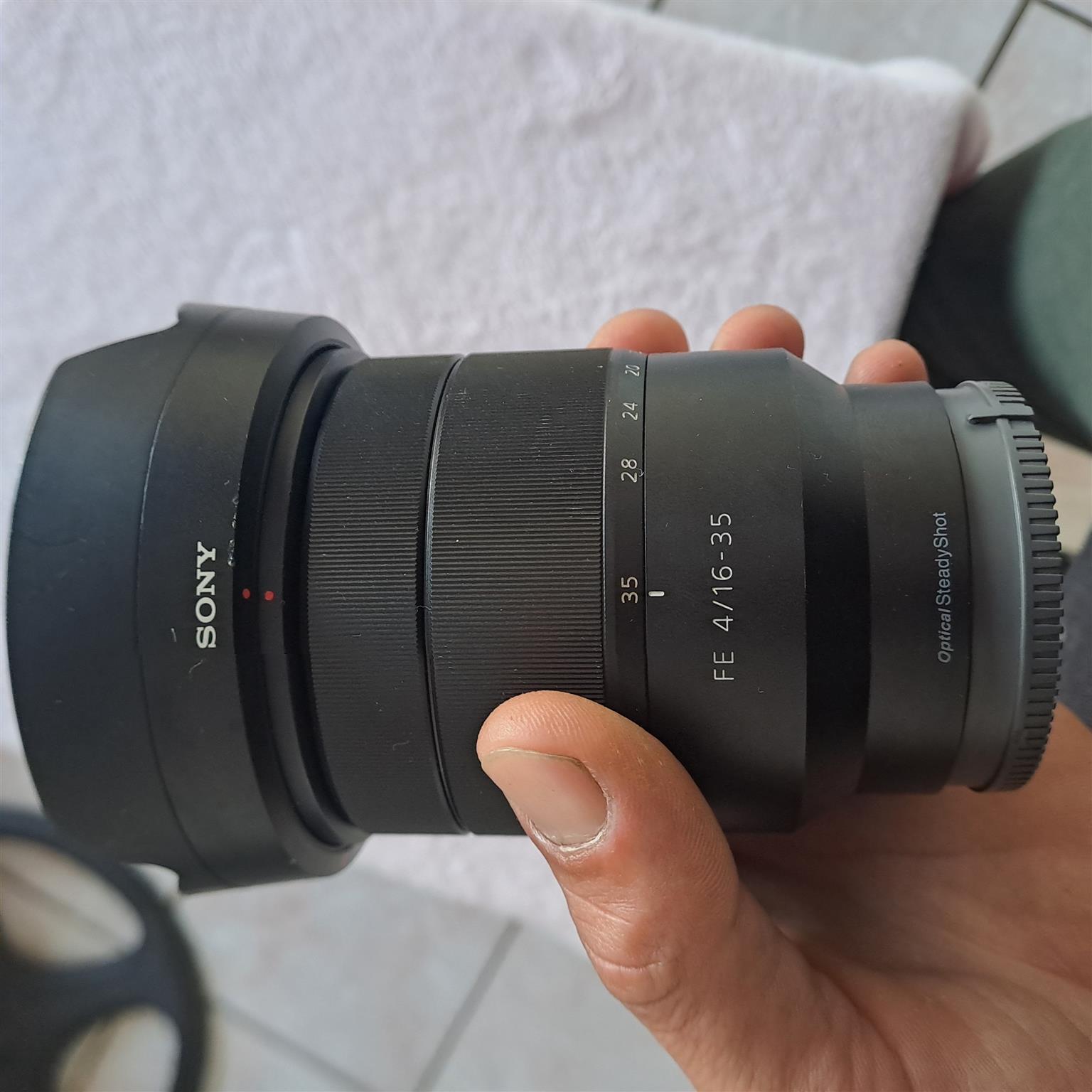 Sony Vario-Tesser 16mm-35mm E mount.