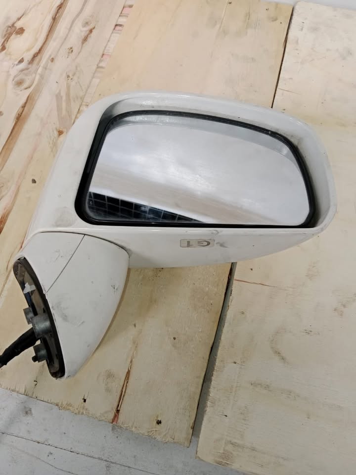 NISSAN TIDA 2009 DRIVER SIDE MIRROR - Private Seller
