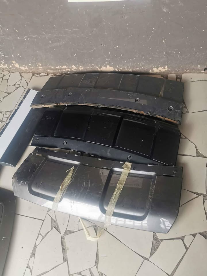 Range Rover bumper spoilers - Private Seller Range Rover bumper spoilers - Private Seller