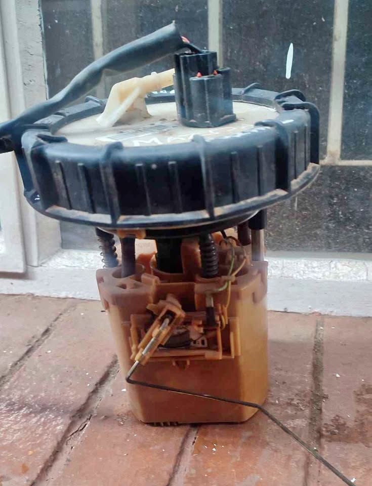 Mazda 2 Fuel Pump Selling - Private Seller Mazda 2 Fuel Pump Selling - Private Seller