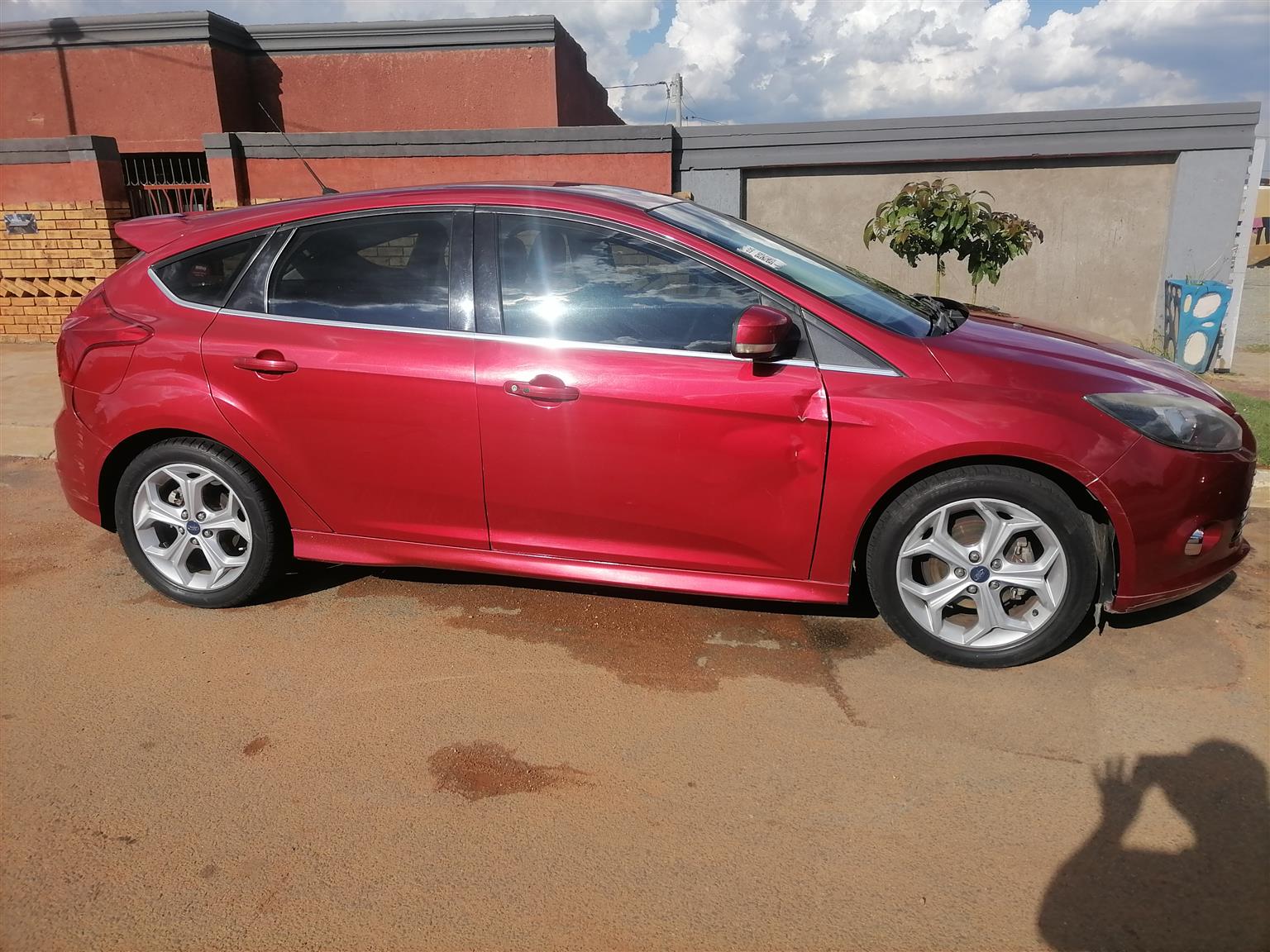 Used 2014 Ford Focus 2.0 4-door Si - Private Seller Used 2014 Ford Focus 2.0 4-door Si - Private Seller