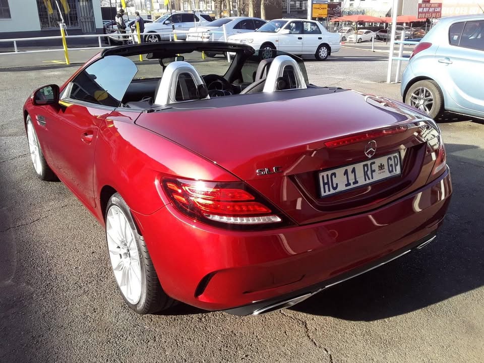 Mercedes-Benz SLC 200 Car