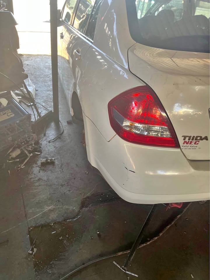 Nissan tiida taillight - Private Seller