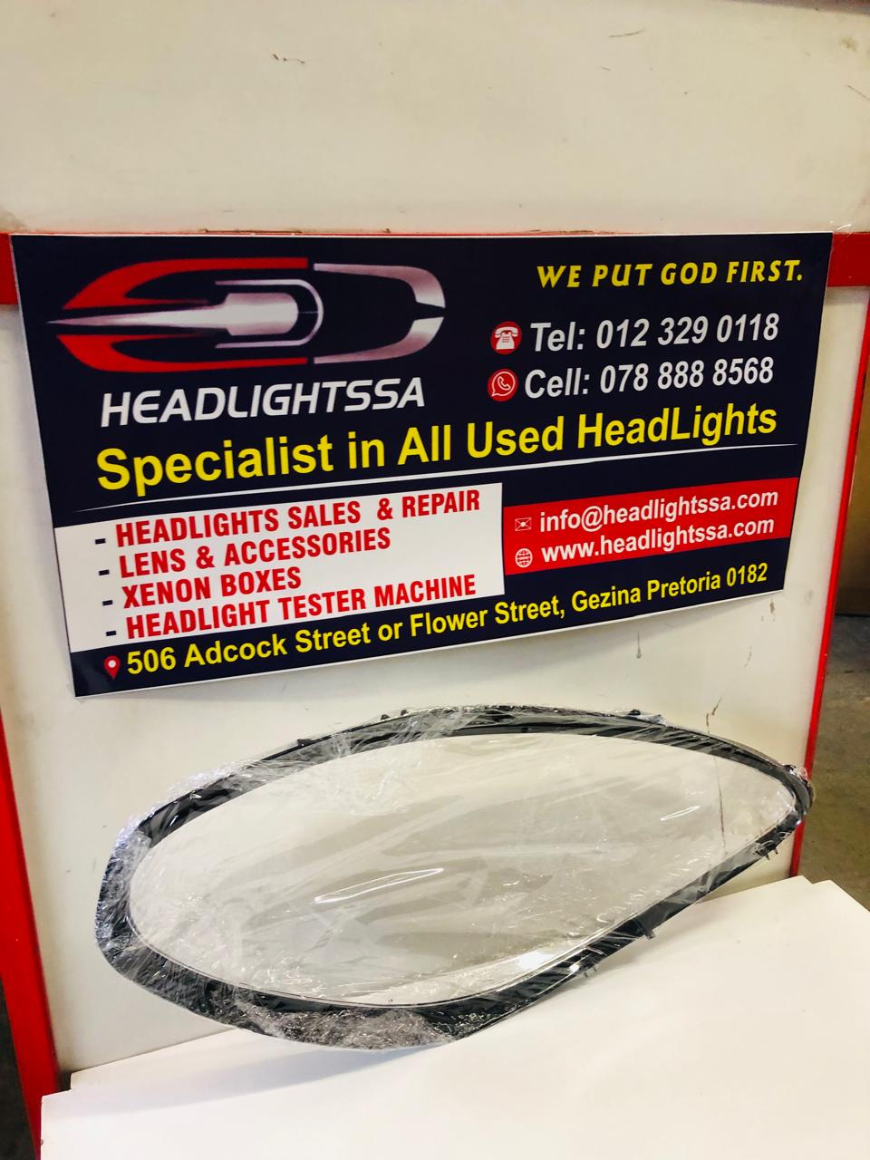 Porsche Macan left side headlight replacement lens - Private Seller Porsche Macan left side headlight replacement lens - Private Seller