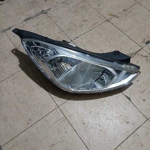 Hyundai atos headlight - Private Seller Hyundai atos headlight - Private Seller