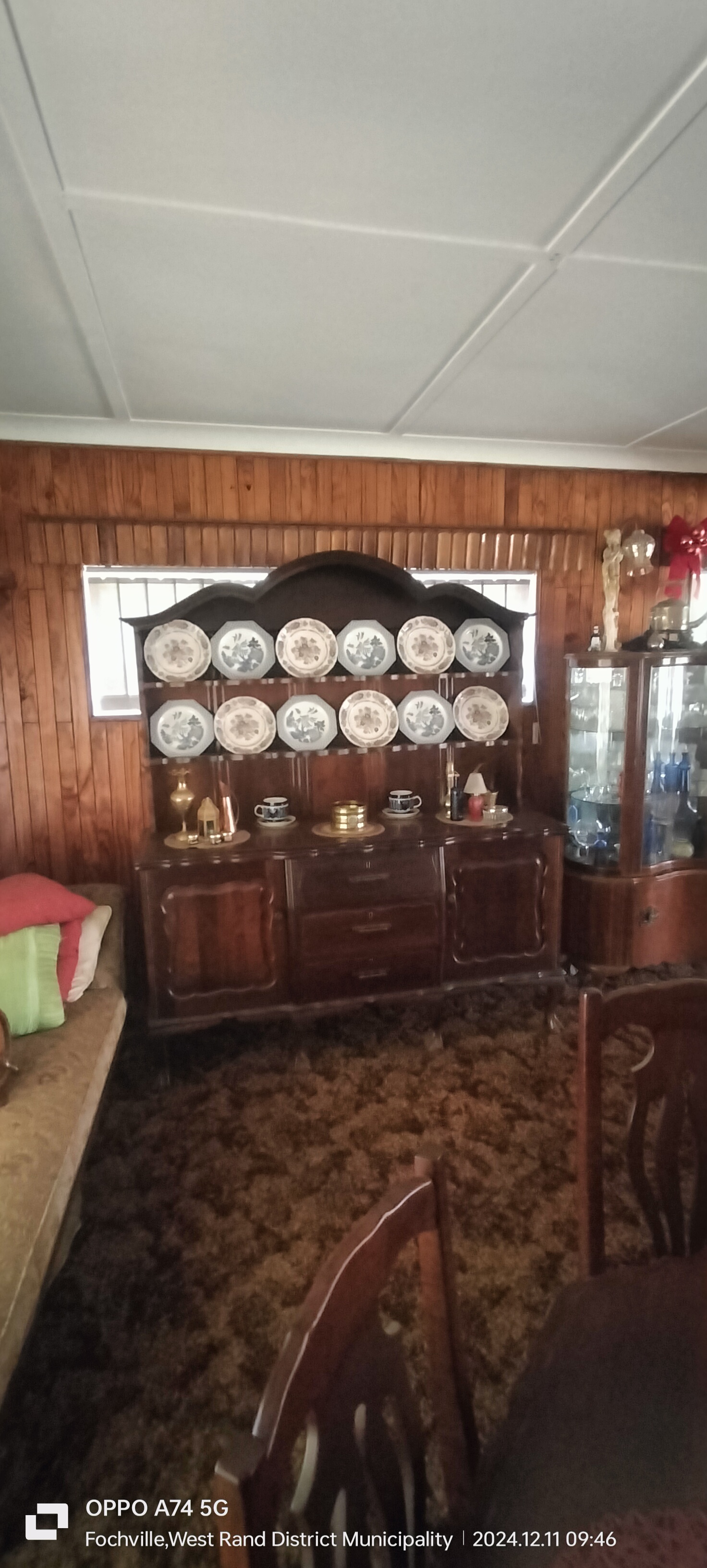Vintage solid Imbuia ball and claw dining room set for sale R30000.00 or nearest