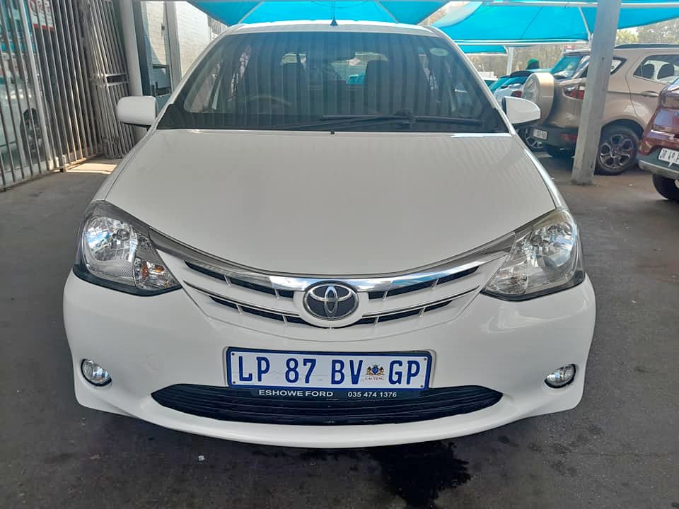 2020 TOYOTA ETIOS 1.5 HATCHBACK MANUAL