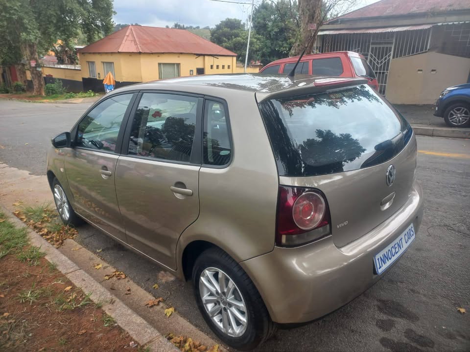 2016 VW POLO VIVO Hatchback 1.4 Petrol, Manual, Gold Color, Mileage