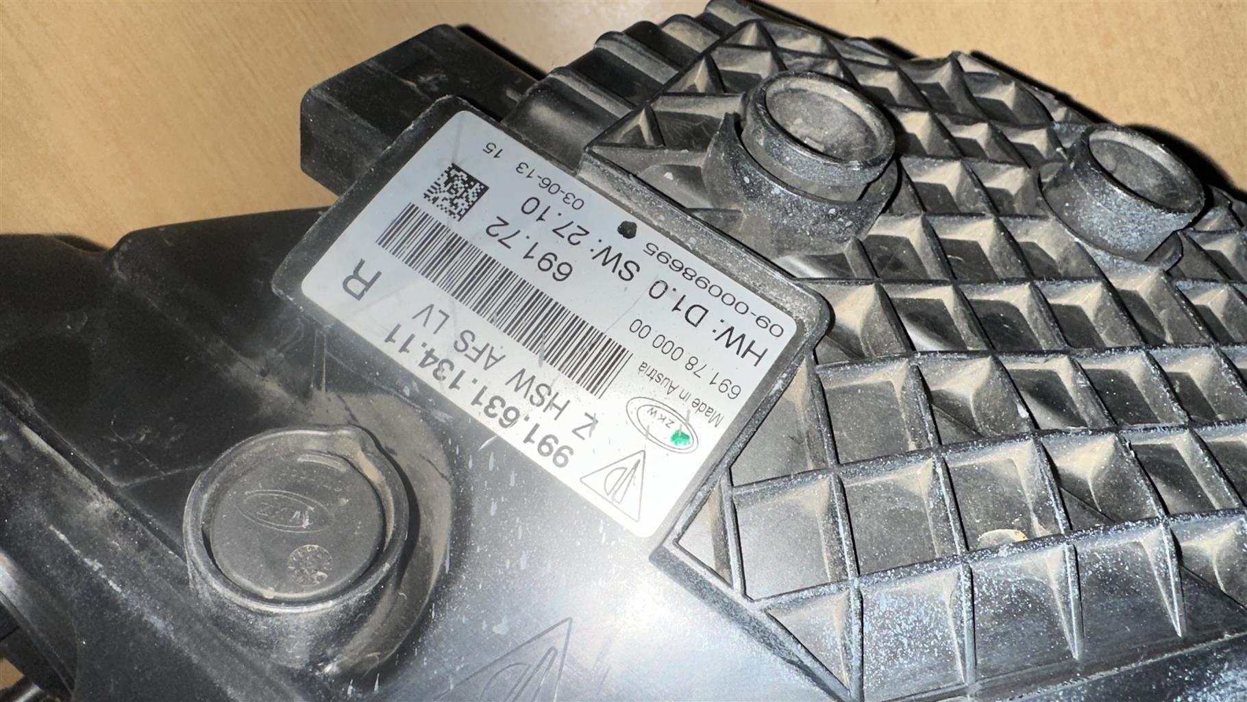 Porsche 911.991 Zenon Headlight - Private Seller Porsche 911.991 Zenon Headlight - Private Seller