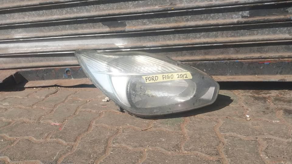 Ford Figo headlight - Private Seller Ford Figo headlight - Private Seller
