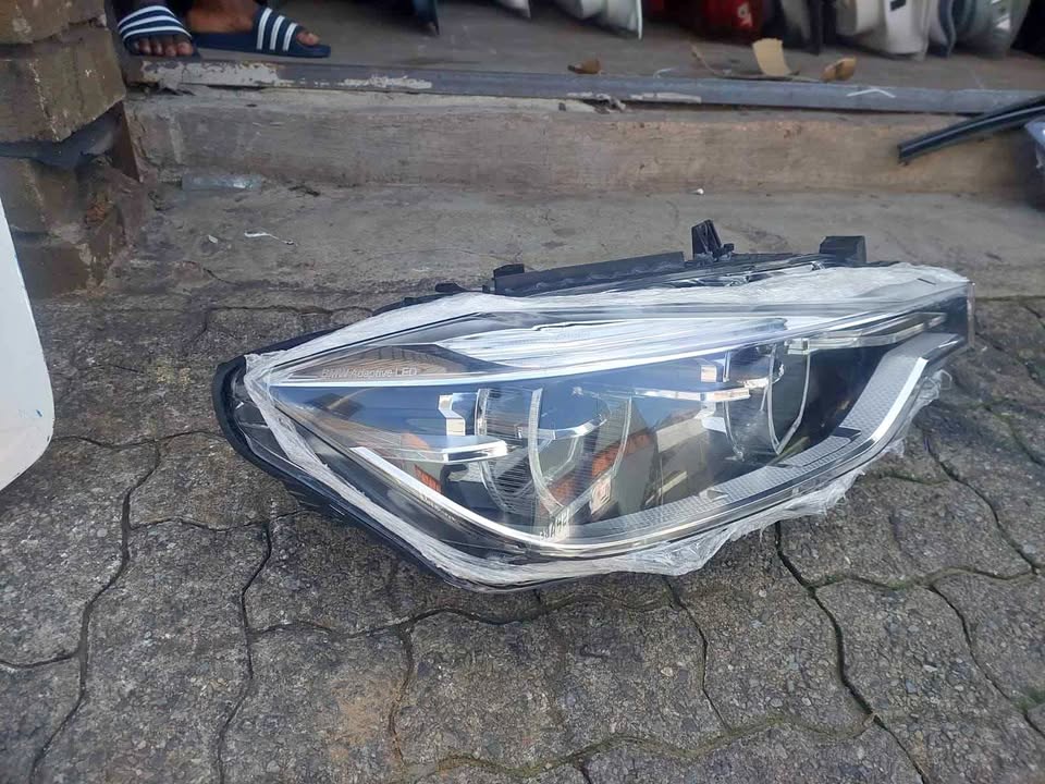 BMW F30 FACE LIFT LED ADAPTIVE HEADLIGHT RIGHT SIDE - Private Seller BMW F30 FACE LIFT LED ADAPTIVE HEADLIGHT RIGHT SIDE - Private Seller