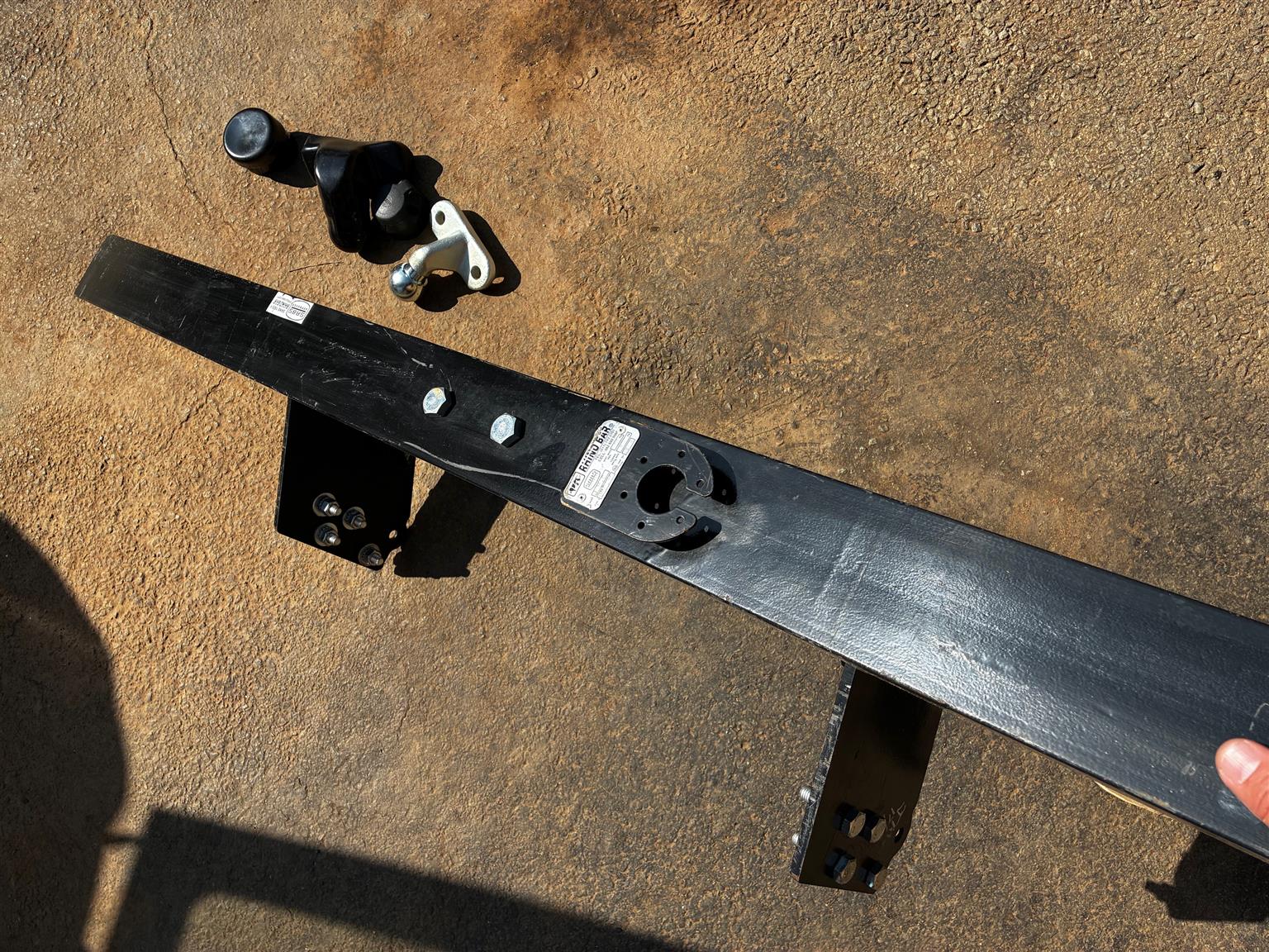 Tow Bar BRAND NEW as per pictures - Private Seller