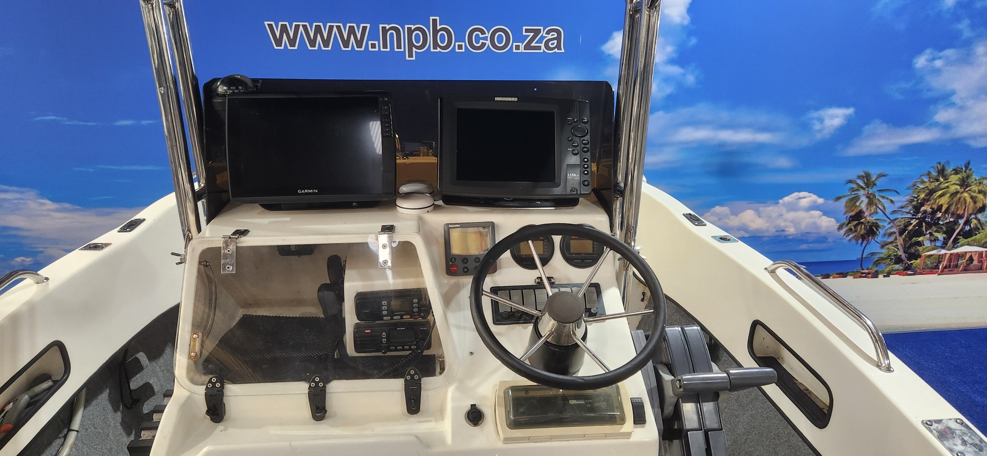 TOMCAT 19 FT CC 2008 MODEL ON TRAILER 2 115 HP YAMAHA 4 STROKES